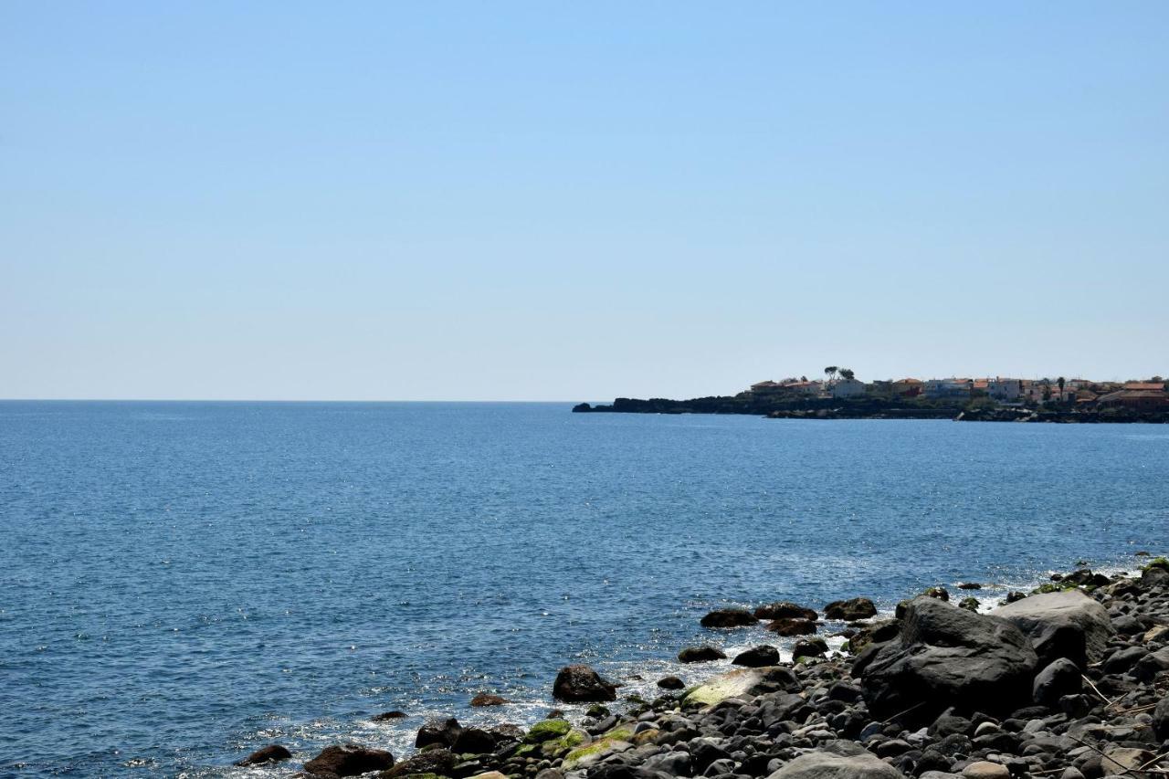 Riviera Degli Eucalipti - Cottage In Riva Al Mare Acireale Ngoại thất bức ảnh